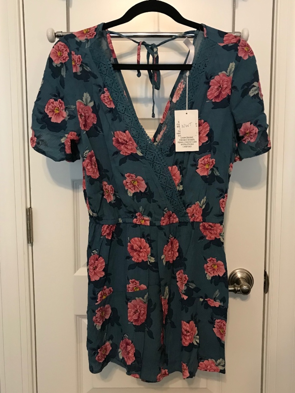 NWT Xhilaration short sleeve v-neck green floral romper with crochet trim (S)